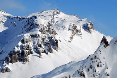 Geier in den Tuxer Alpen von Nordwesten aus gesehen